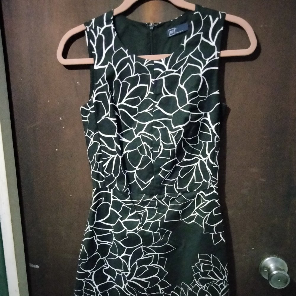 Set Of 2 Gap Dresses, Size 0 - image 5